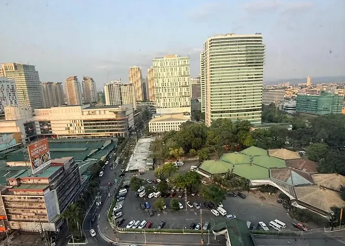 Apartahotel Urban Deca Towers Cubao 3*